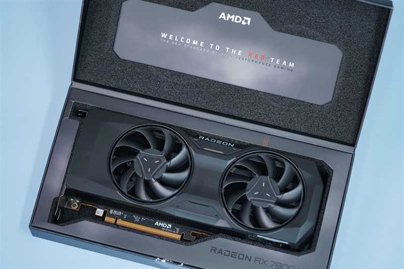 显存更大、性能更强、还便宜700元！AMD RX 7800XT & 7700 XT首发评测