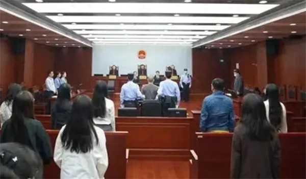上海瑞金医院持刀砍人案正义宣判