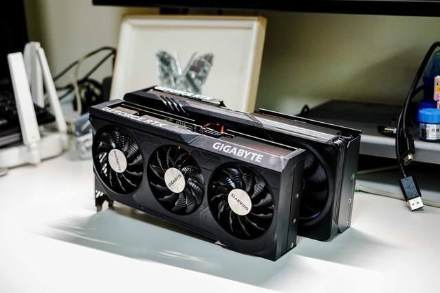 Super超能力加持!技嘉RTX4070Super魔鹰显卡拆解与一键超频图文教程插图