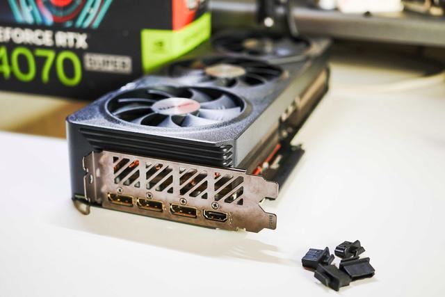 Super超能力加持!技嘉RTX4070Super魔鹰显卡拆解与一键超频图文教程插图18