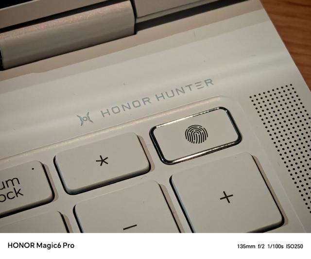 荣耀首发AI PC MagicBook Pro 16发布: 组网速度提升500%插图12