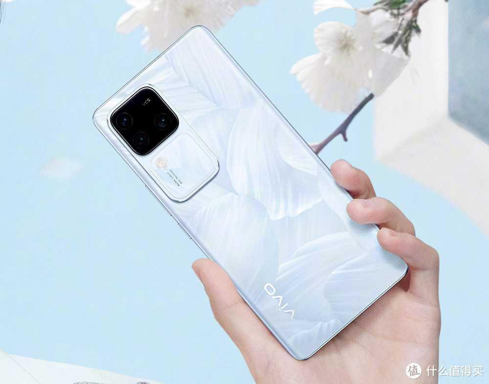 vivo无奈妥协！32GB+512GB+5000mAh，旗舰新机降至亲民价