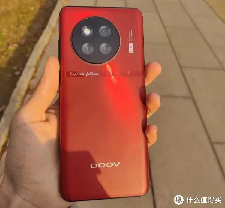 4800mAh+4800万像素+金属中框，512GB版仅949元，售价更亲民