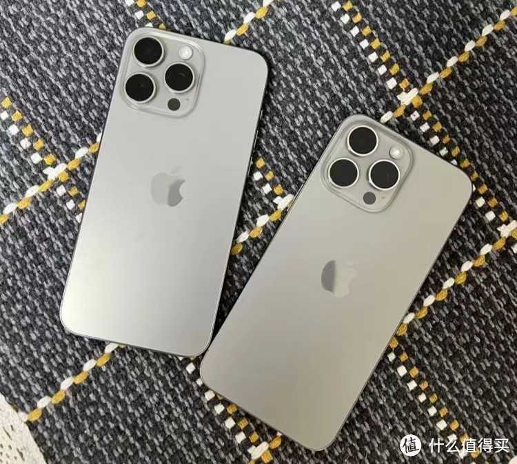 iPhone15Pro Max跌价1300元，钛金属+A17Pro，售价更良心了