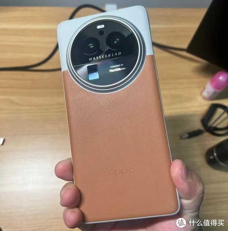 1英寸三主摄+2K屏幕+16GB，跌价1000元，OPPO拒绝高价低配