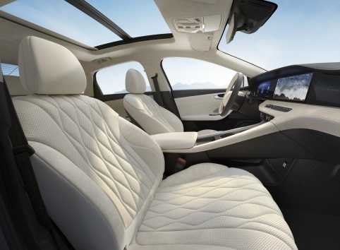 荣威D7座椅测评：舒适度满分，让你享受云端驾驶！