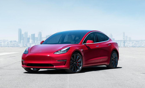 特斯拉新款Model 3现身得克萨斯工厂新车停放区 可能产自加州插图