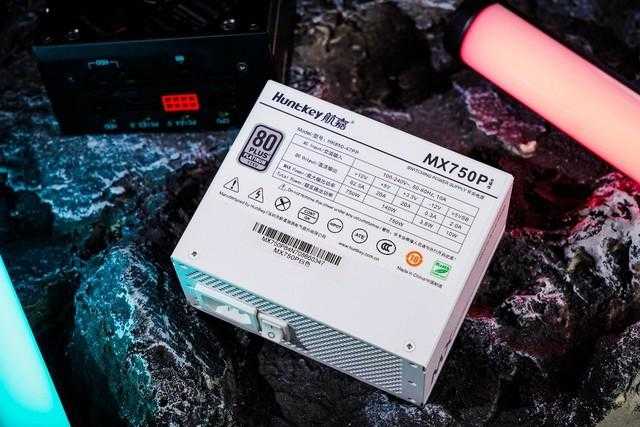  航嘉 MX750P 全模组电源评测：750W 的白金实力浓缩 