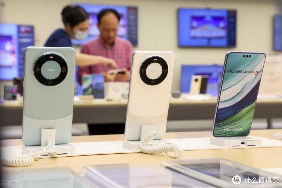 高端市场份额被华为抢走！iPhone销量差，网友：mate70上市更精彩