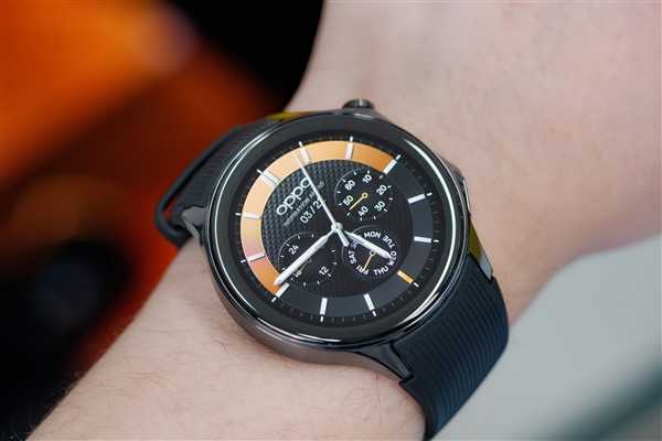 OPPO第一款圆表！OPPO Watch X星夜飞行版图赏