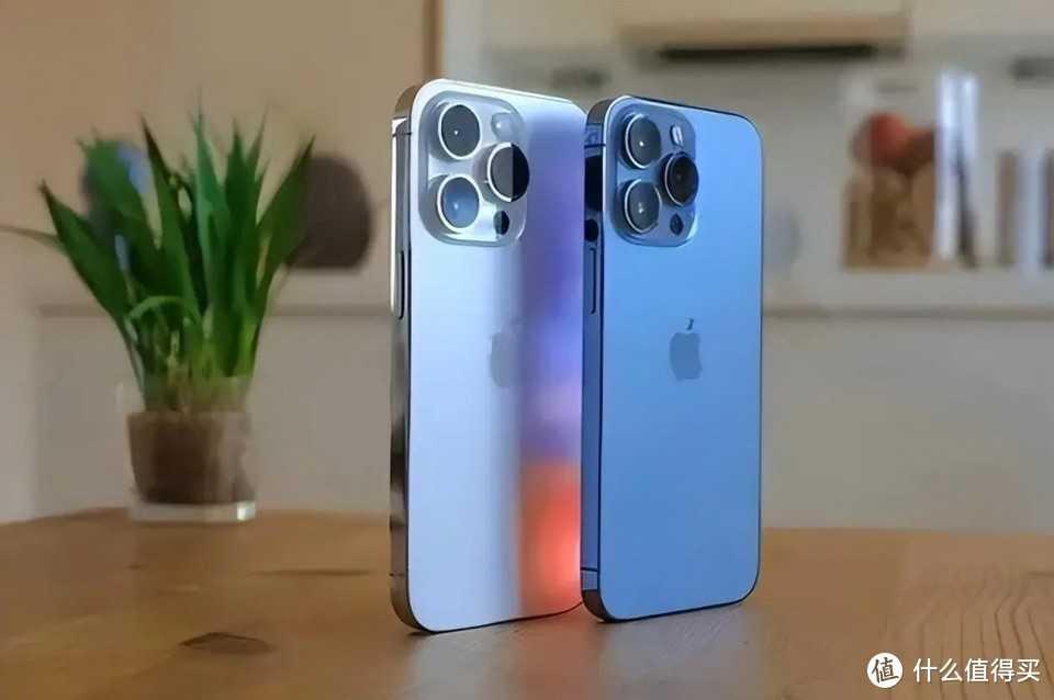 库克够狠！继续降价，iPhone15又跌了，苹果从此成为“跳水王”？