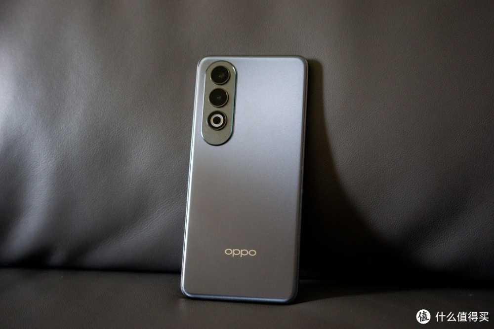 OPPO K12图赏：轻薄抗摔的百瓦闪充长续航手机