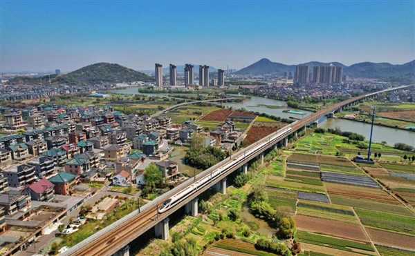 黄金旅游线路！池黄高铁开通在即：串联黄鹤楼、西湖、黄山等景区