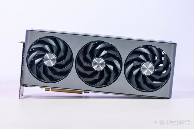 性价比爆棚! 蓝宝石AMD Radeon RX 7900 XT超白金OC显卡评测插图2