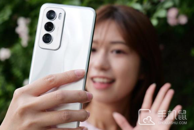 OPPO Reno12怎么截屏？