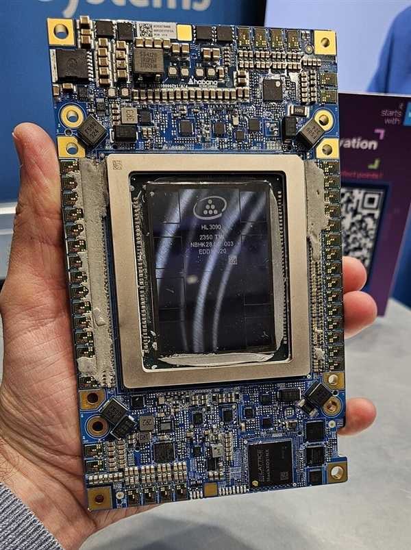 NVIDIA B200都自愧不如！Intel下代AI加速卡功耗1500W