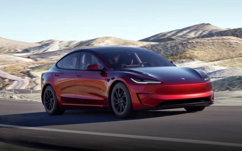 特斯拉新款Model 3高性能版开售：3.1秒加速，33.59万元起插图2