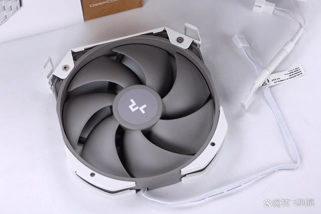 小还轻! 影驰RTX 4060+九州风神CH160 ITX小机箱组装机分享插图34