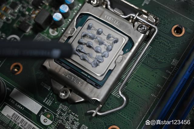 如何轻松干净的更换CPU导热硅脂? 电脑cpu涂散热硅胶正确教程插图32