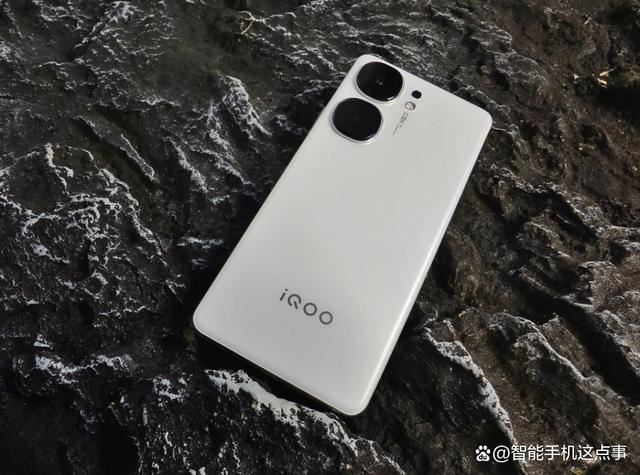 iQOO Neo9S Pro+真机亮相更多配置曝光插图9