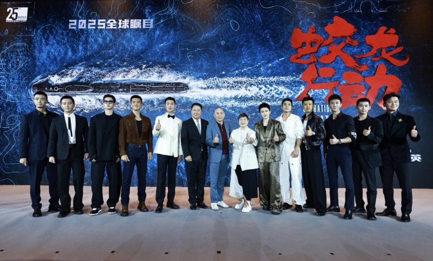 中国第一款电影联名车来袭！猛士917蛟龙战甲开启预售插图8
