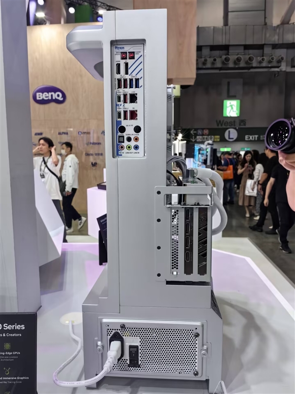 风冷内存、高端主机：七彩虹AIPC新品集结COMPUTEX 2024！