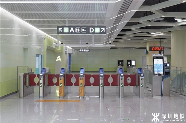 深圳地铁首次试点“闸门常开”：刷卡/码后直接通行 效率更高