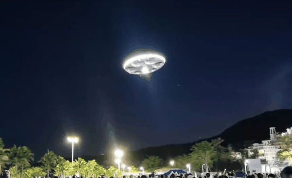 形似“UFO”！国产载人飞碟eVTOL盐田首飞：六轴十二桨 能飞30米