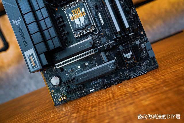 I5 13600KF+B760M重炮手+TUF RTX4070TIS主机组装教程插图44