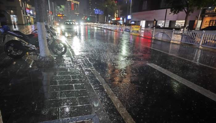 东北黄淮等地有小到中雨或阵雨过程 华南及云南等有大暴雨