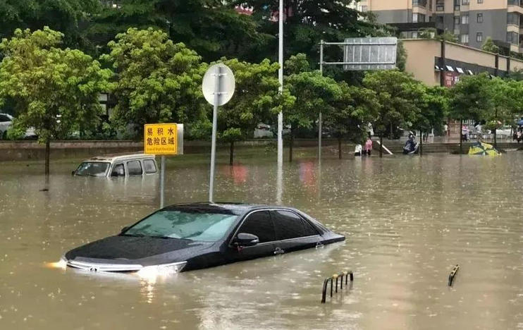 发动机进水了怎么办(发动机进水了怎么排水)插图