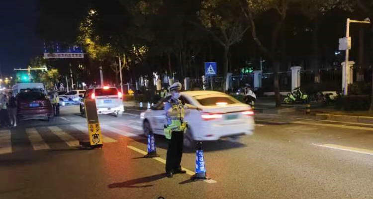 交警查酒驾跑了会有什么后果(交警查酒驾跑了什么惩罚呢)插图