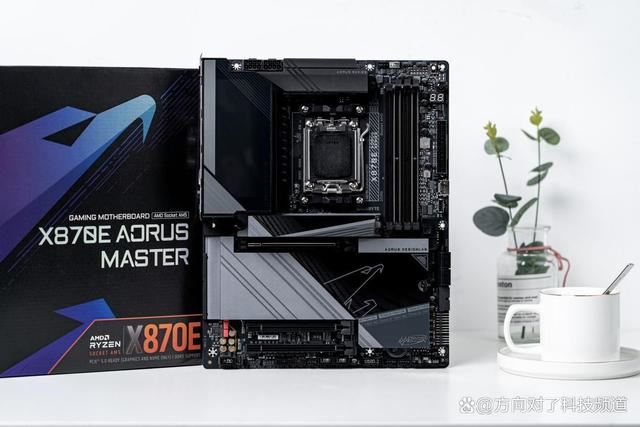 碾压14900K Ultra9285K! AMD锐龙7 9800X3D游戏性能对比测评插图8