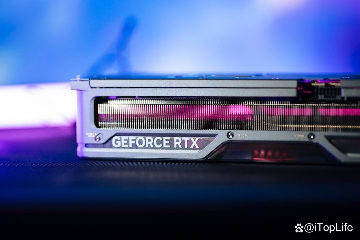 七彩虹首张RTX 50系显卡! iGame GeForce RTX 5090 D Advanced 32GB开箱插图24