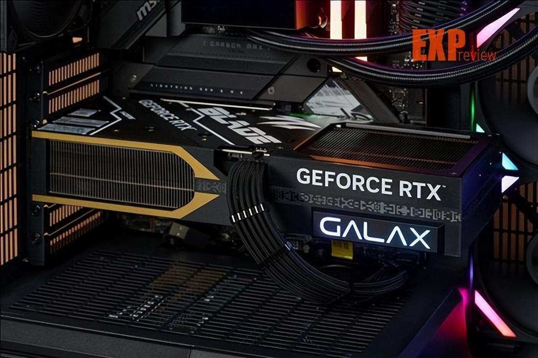 黑金设计搭配 DLSS 4! 影驰GeForce RTX 5080魔刃显卡评测插图44