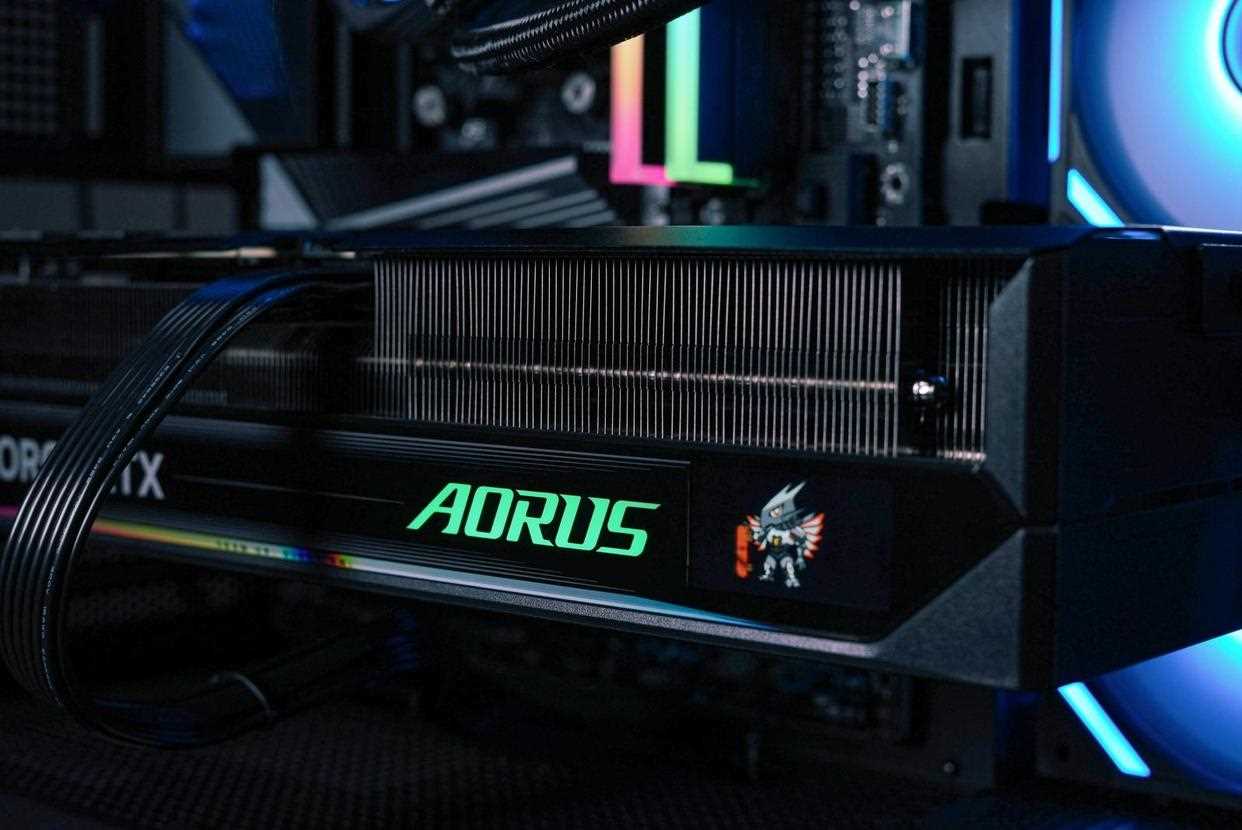 技嘉AORUS RTX 5070Ti超级雕显卡测评: 高帧电竞与AI生产力的主流利器插图10