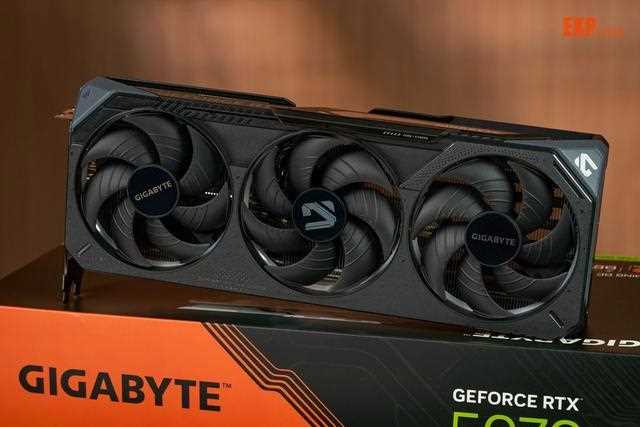 机甲战士抵达主流战场! 技嘉GeForce RTX 5070 GAMING OC 12G显卡评测插图12