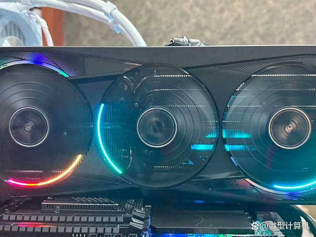 游戏创作俱佳! AORUS GeForce RTX 5070 MASTER超级雕12G显卡测评插图8